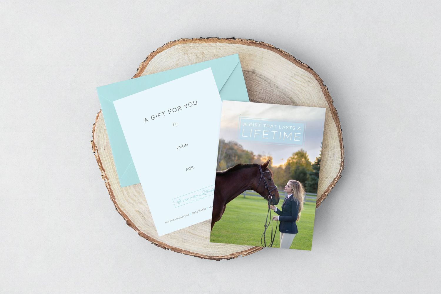 Gift card mockup