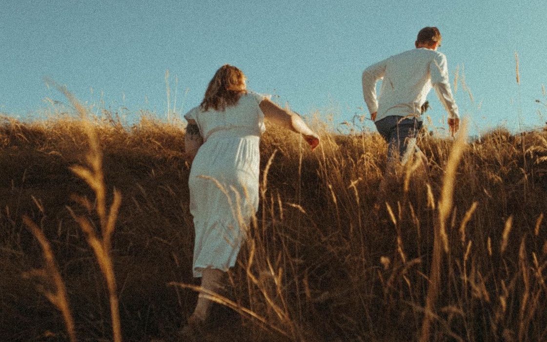 couples, photography, engagement, photoshoot, romantic, timeless, candid, photos, love