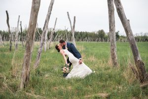 Timeless Wedding Photography. Photo Ideas for Brides. Grand Rapids Wedding Photography.