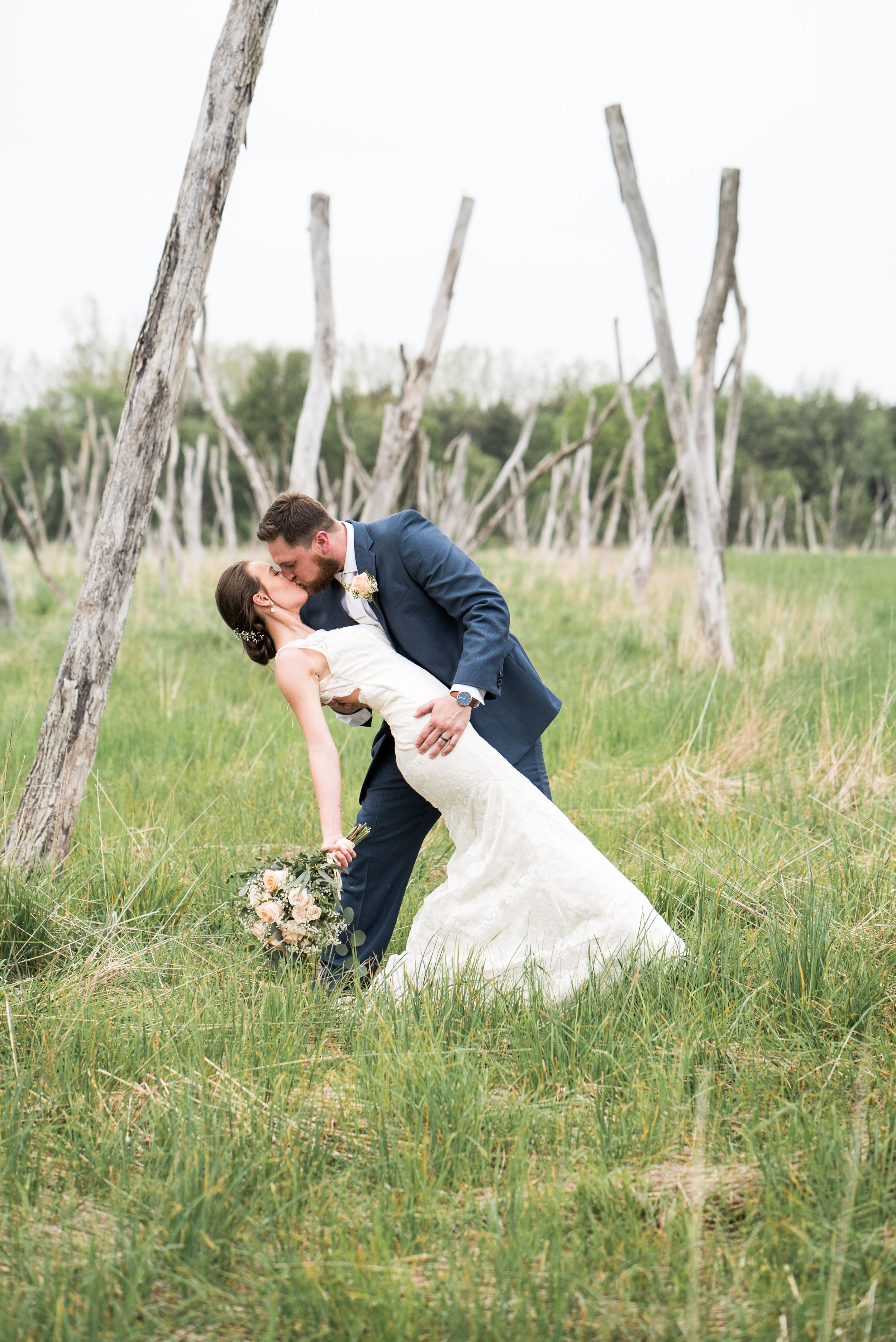 Timeless Wedding Photography. Photo Ideas for Brides. Grand Rapids Wedding Photography.