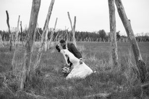 Timeless Wedding Photography. Photo Ideas for Brides. Grand Rapids Wedding Photography.
