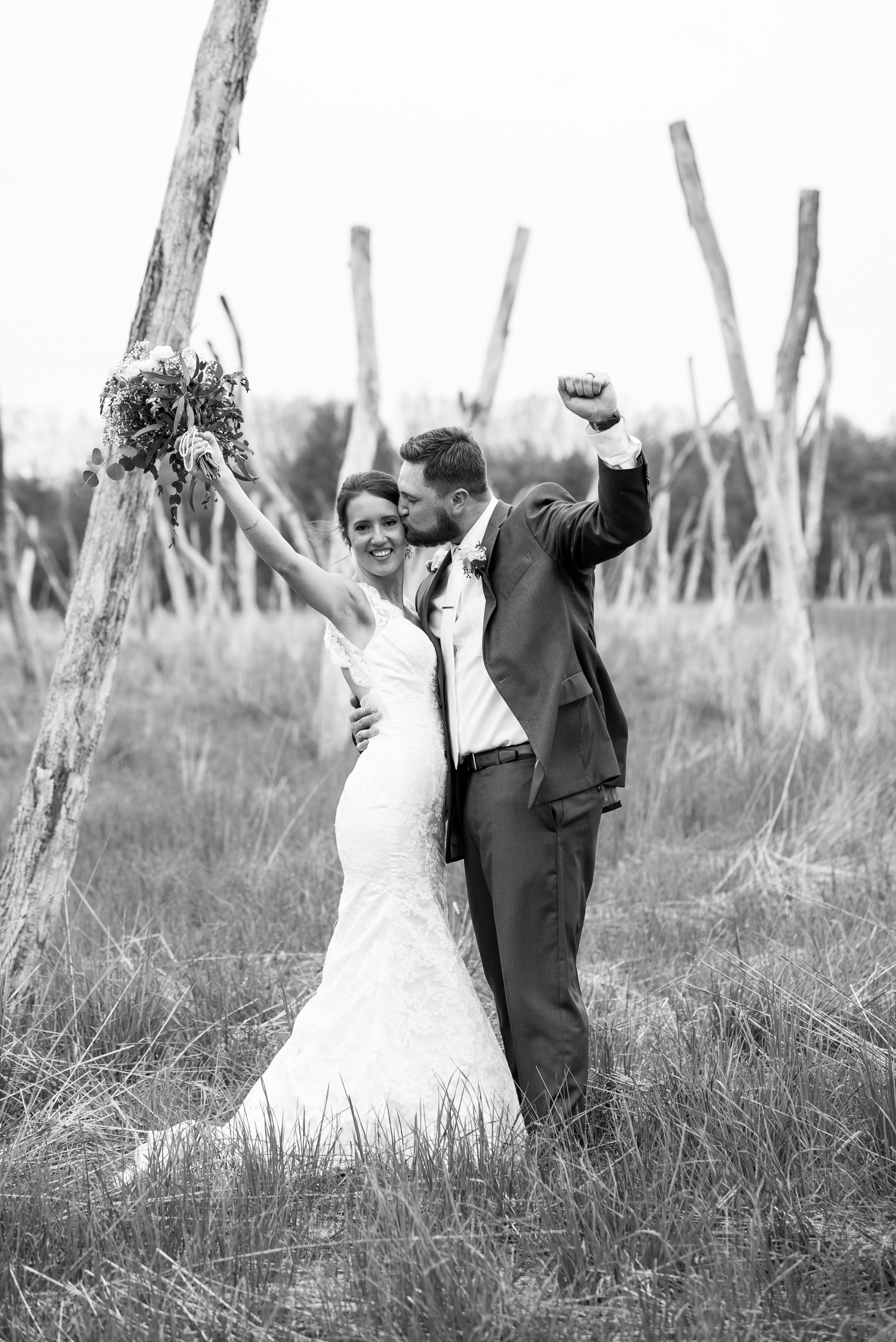 Timeless Wedding Photography. Photo Ideas for Brides. Grand Rapids Wedding Photography.