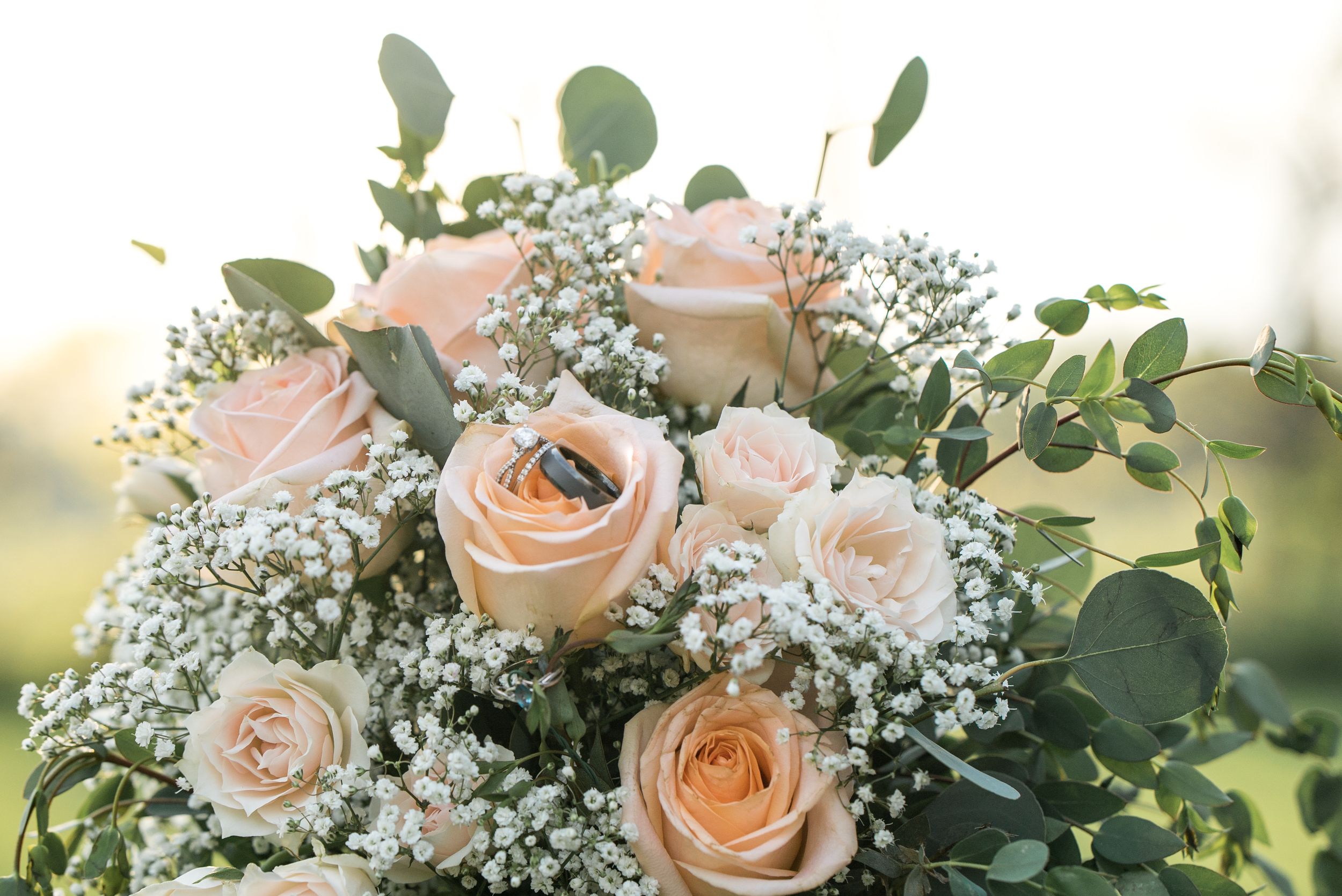 Timeless Wedding Photography. Photo Ideas for Brides. Grand Rapids Wedding Photography.