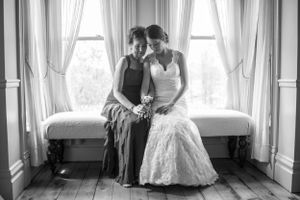 Timeless Wedding Photography. Photo Ideas for Brides. Grand Rapids Wedding Photography.