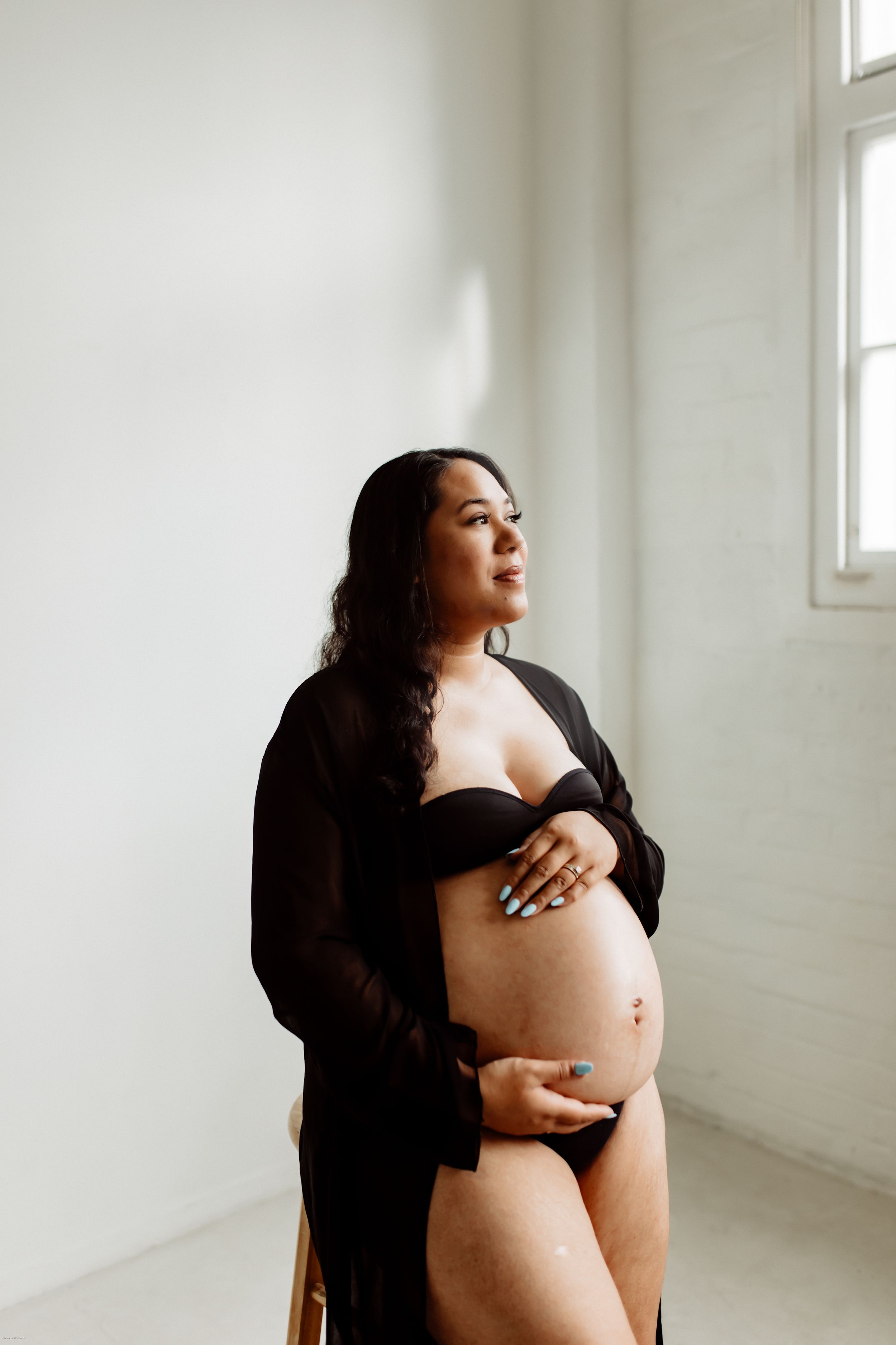 maternity studio photoshoot