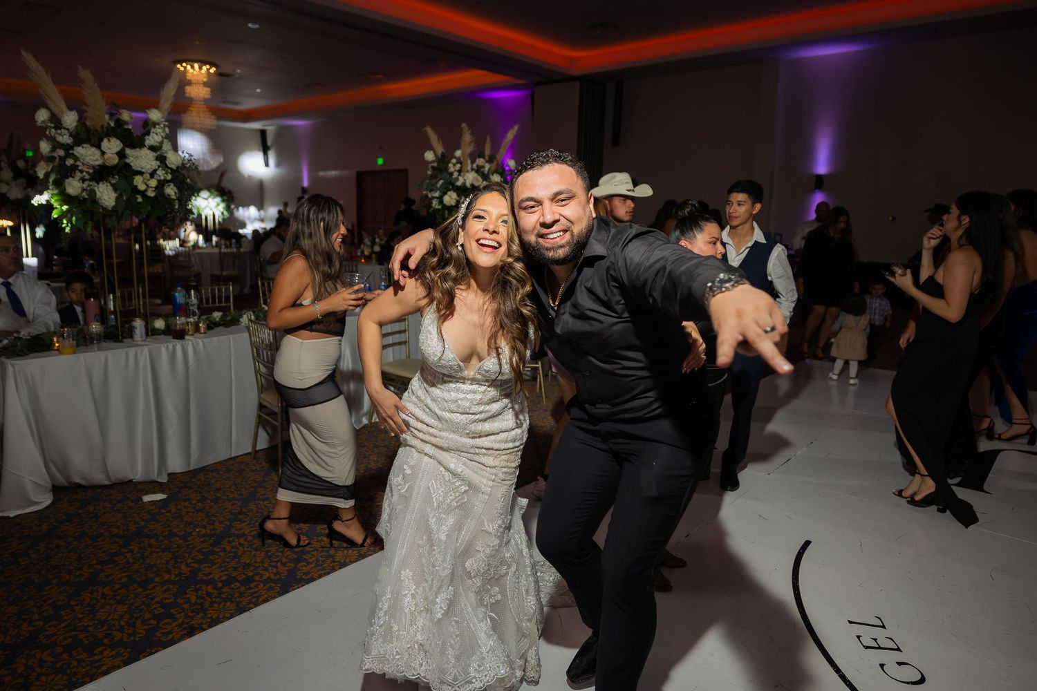 Jorge Rodriguez photography Dallas, Wedding Posing Tips, Wedding Ideas, Wedding inspo, Photographer inspo, How to Pose
