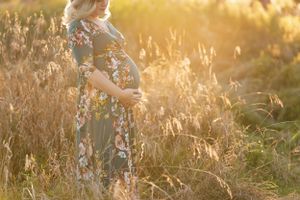 Buffalo & WNY newborn photographers, newborn photography, newborn session, maternity portraits, maternity photos
