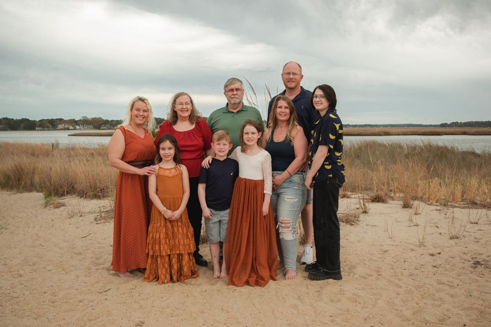 Virginia based portrait photographer capturing your life's precious moments.