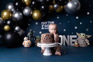 #cakesmash #firstbirthday #cakesmashphotoshoot #cakesmashphotography #wigancakesmashphotoshoot