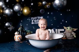 #cakesmash #firstbirthday #cakesmashphotoshoot #cakesmashphotography #wigancakesmashphotoshoot