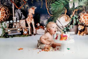 #cakesmash #firstbirthday #cakesmashphotoshoot #cakesmashphotography #wigancakesmashphotoshoot