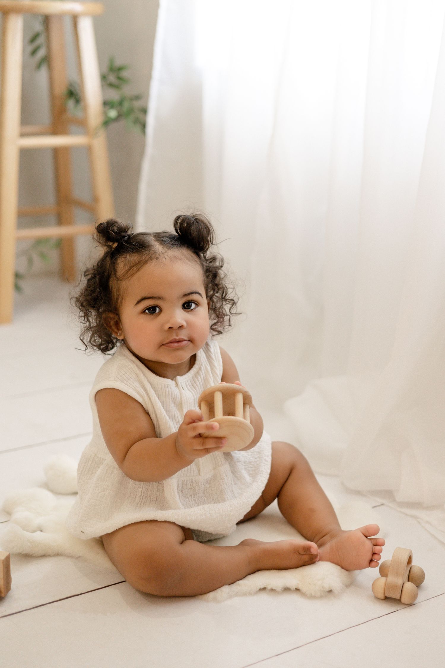 baby portraits in miami, south florida baby photographer, baby photographer Boyton Beach, Surfside cake smash photos, Delray Beach portraits