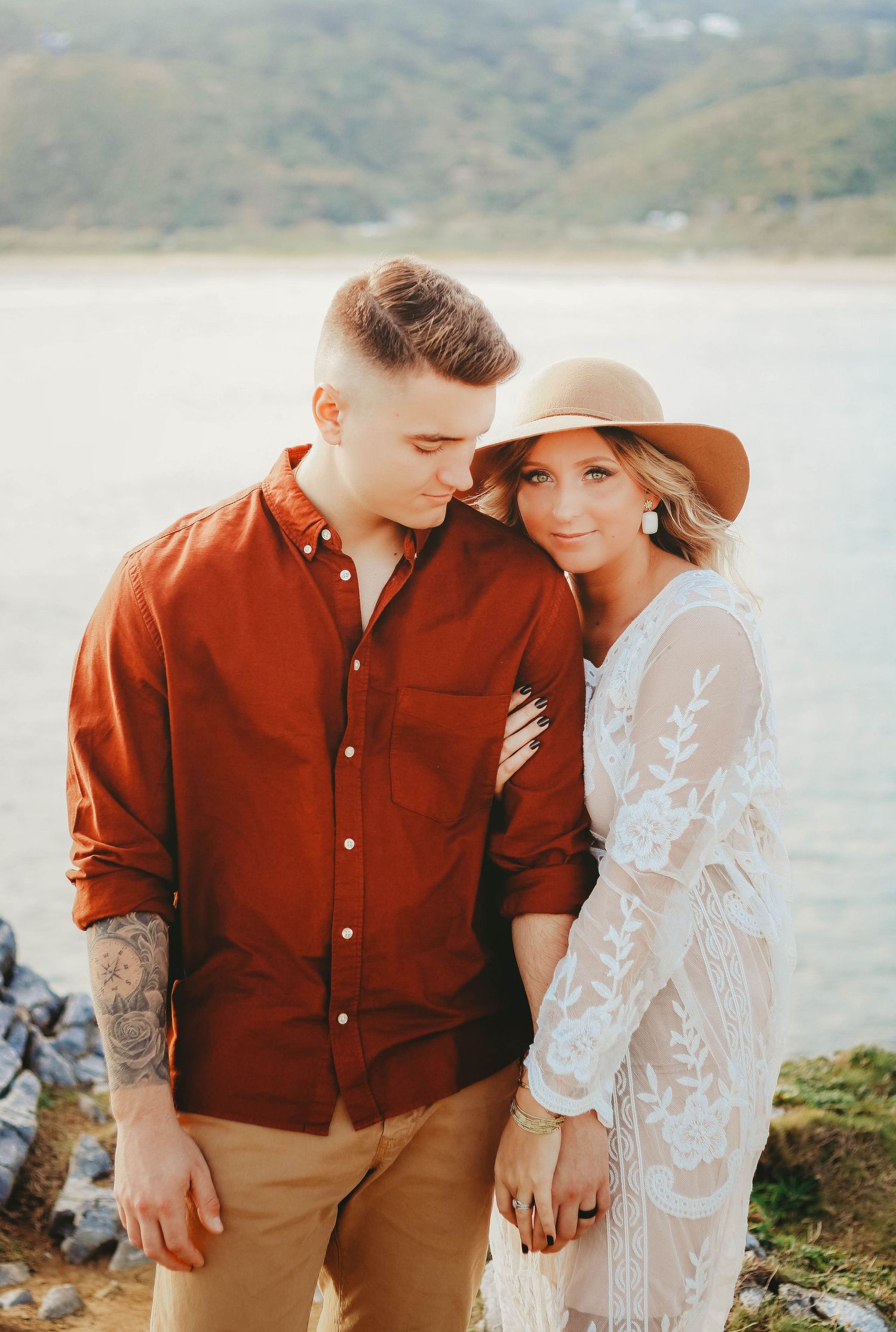 cape hedo okinawa couple cliffs ocean view photoshoot