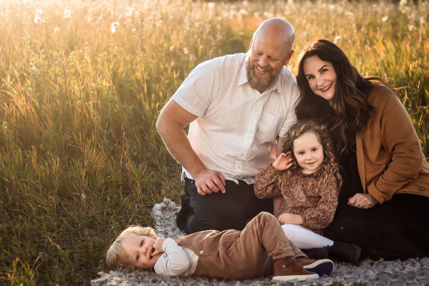 Beautiful lifestyle family photography in Calgary Alberta by Love & Sunshine Photography.