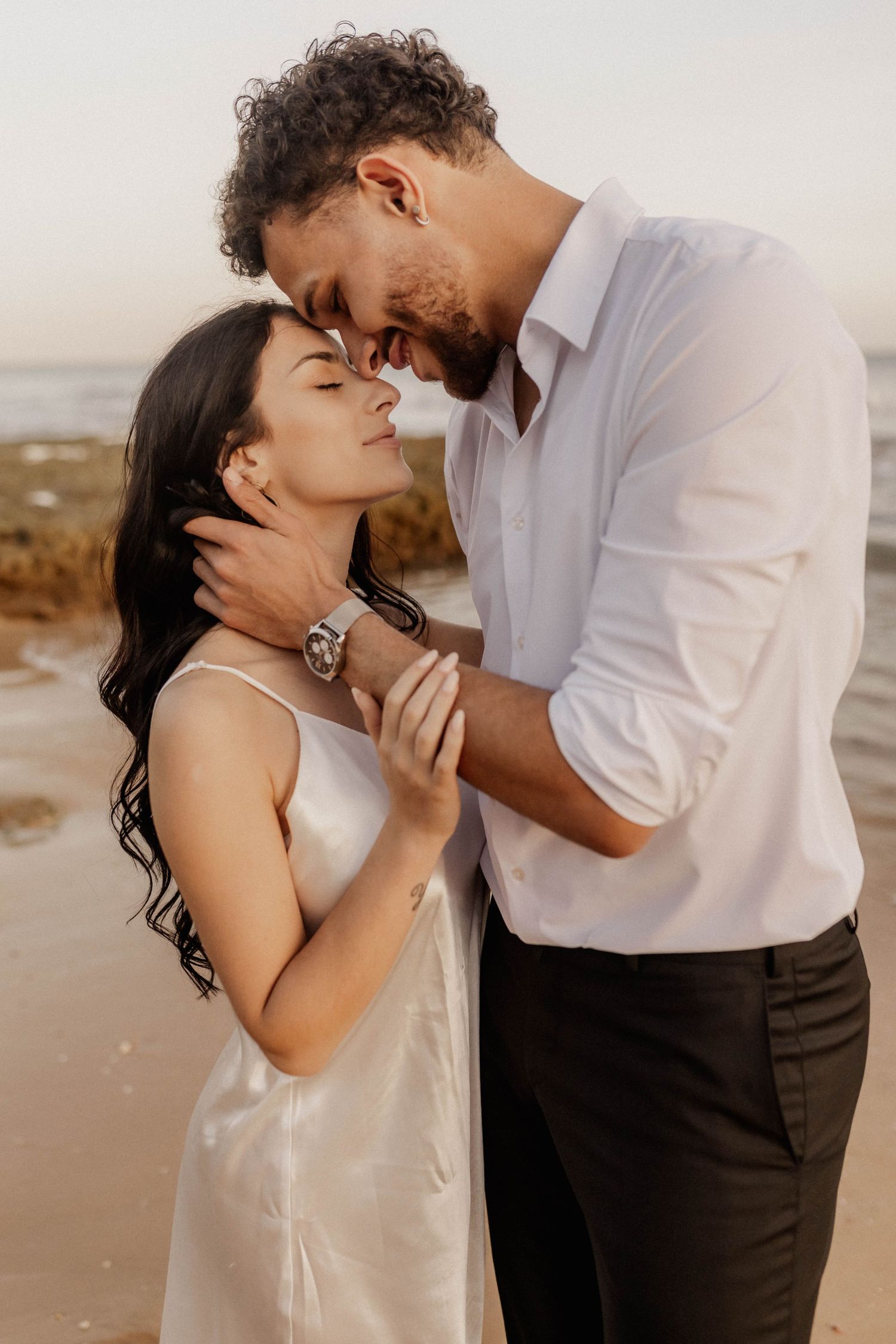 Lisa und Gabriel in Portugal am Strand - Jule Christoffers - Hochzeitsfotografie aus Oldenburg