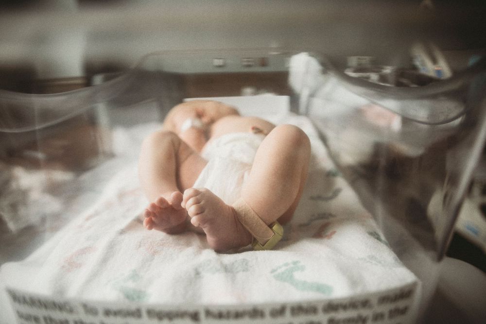in hospital newborn pictures