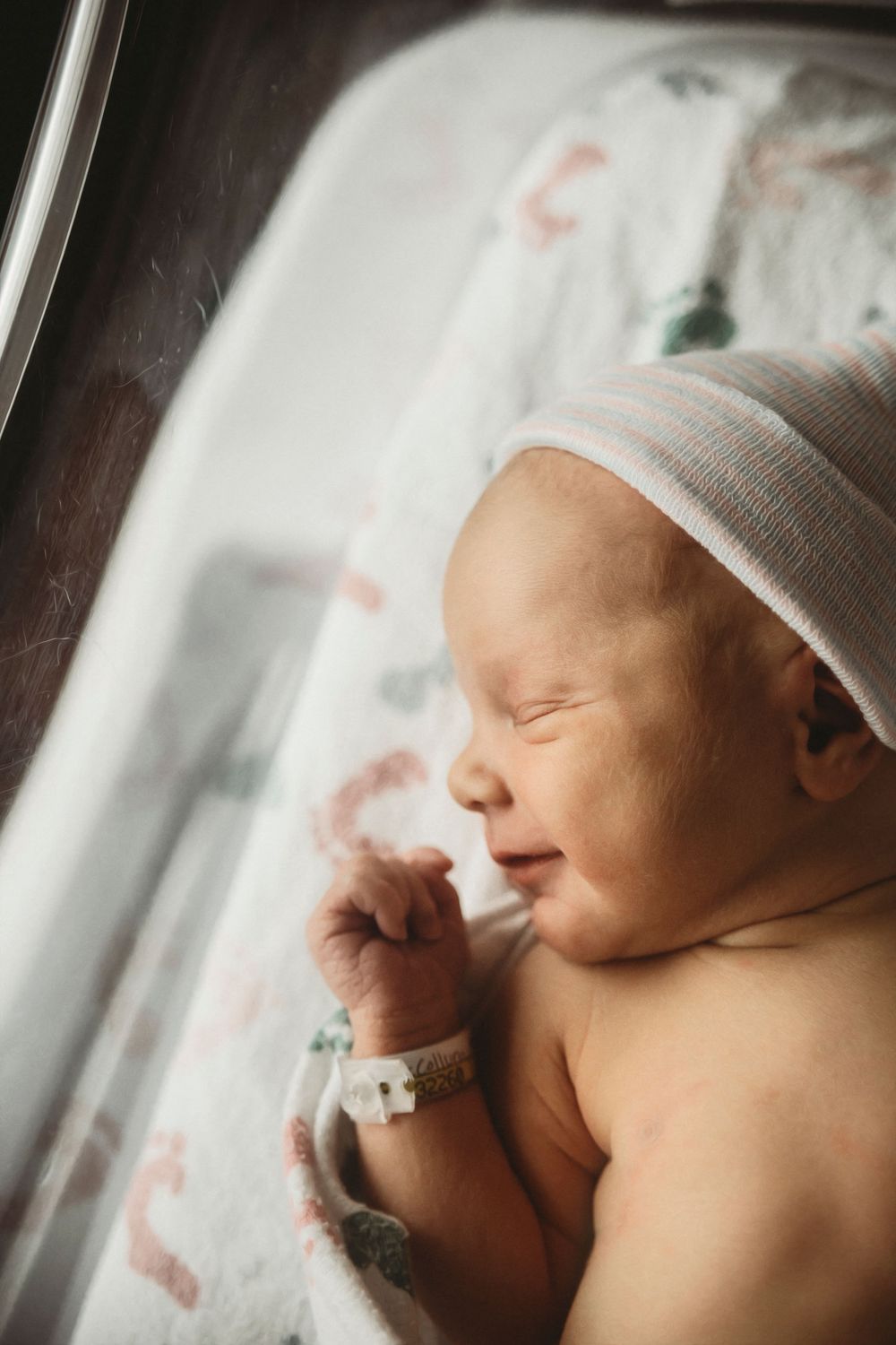 local newborn photographer