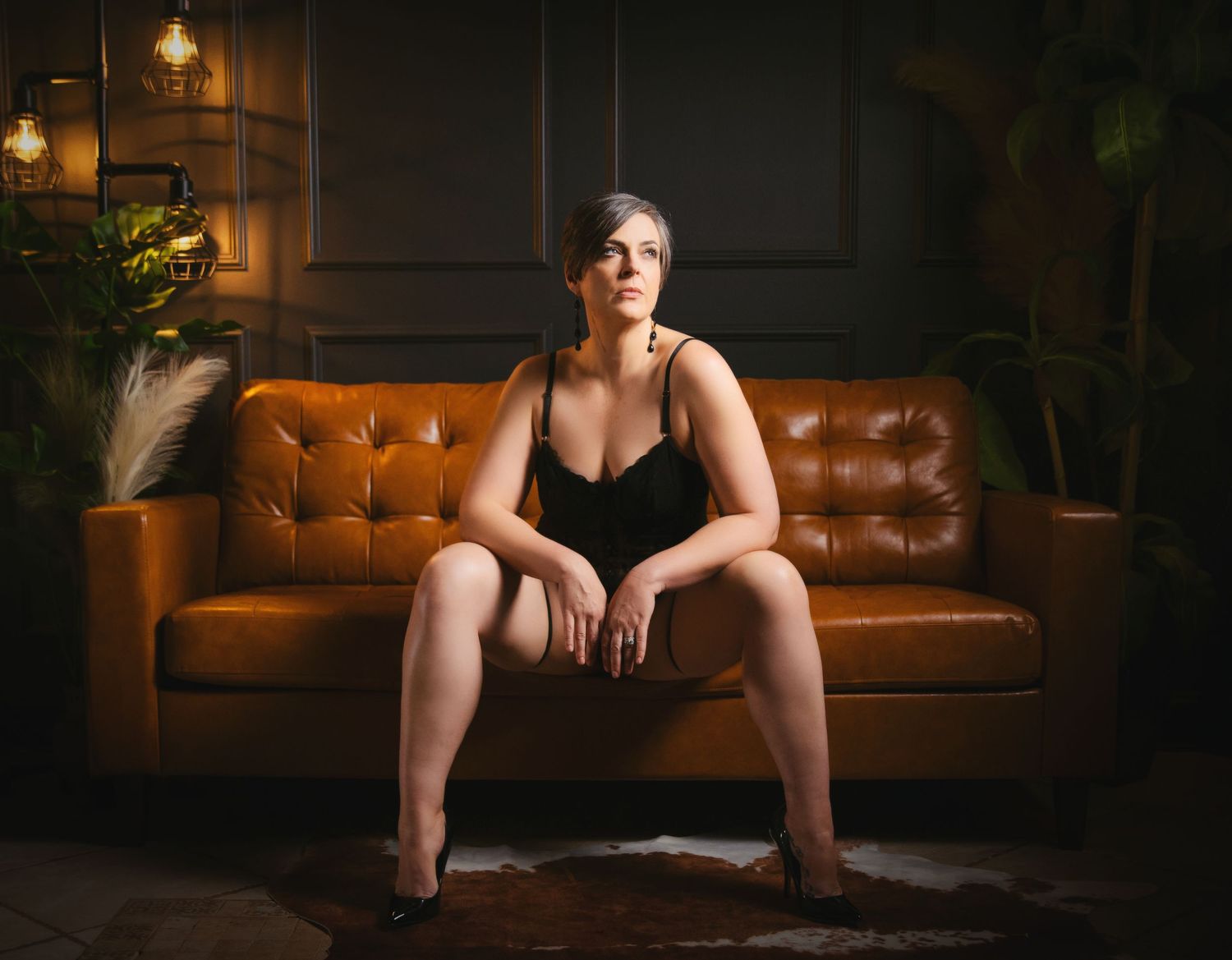 Boudoir image of woman in couch. Greenville SC boudoir photographer, Easley SC boudoir photographer, Upstate boudoir photographer