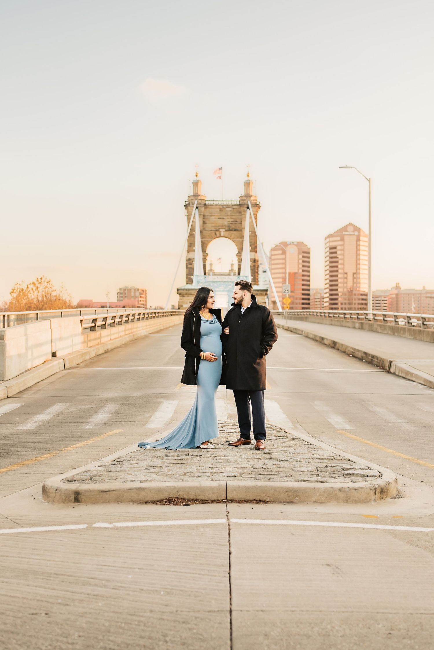 family photo session in downtown cincinnati