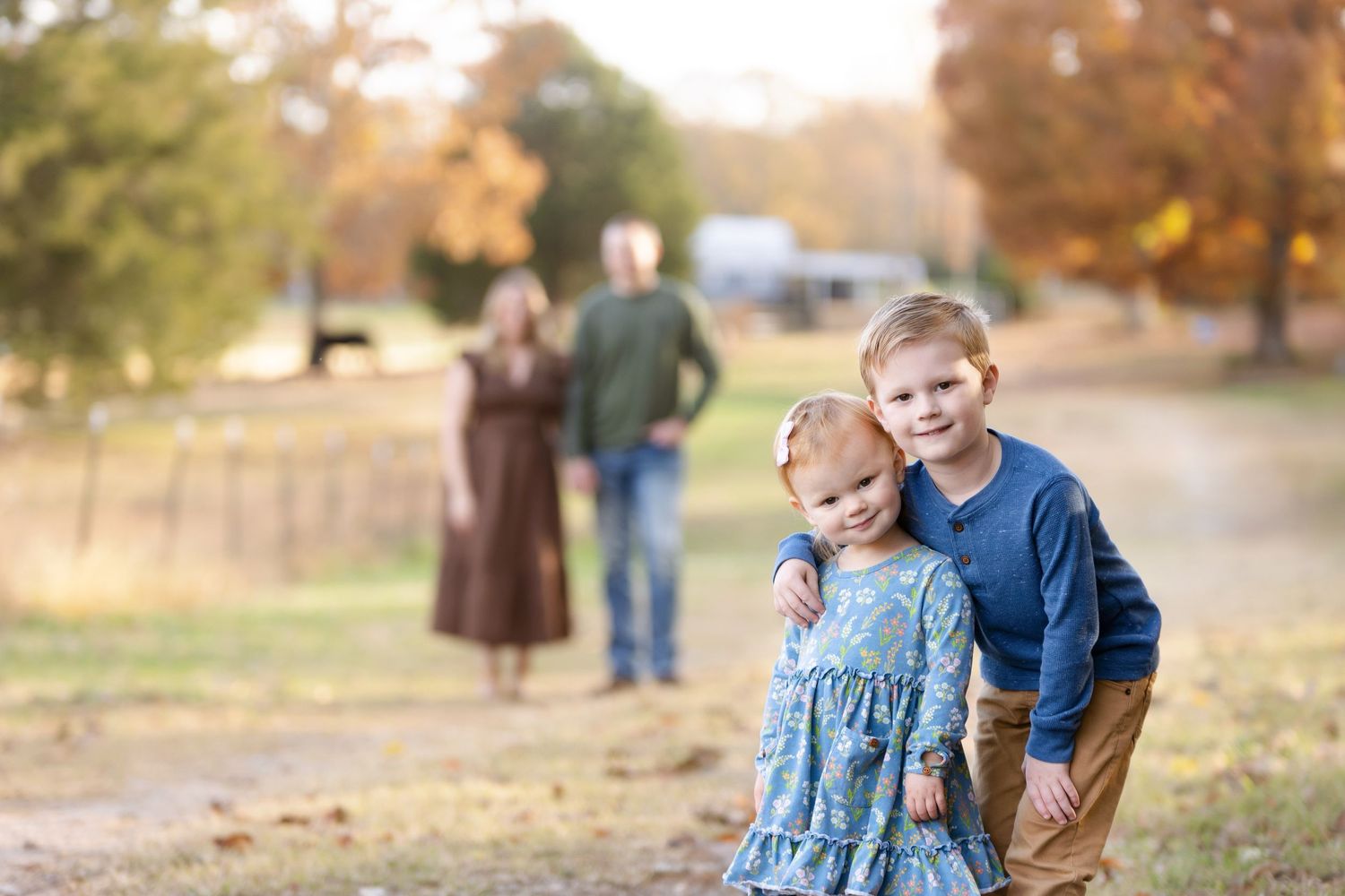 Sister and brother hugging. Greenville newborn photographer, Easley newborn photographer, Upstate newborn photographer, Greenville newborn