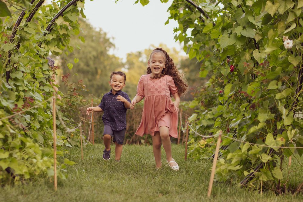 Kids running