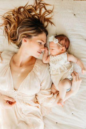 New Haven, CT newborn photographer captures precious moments