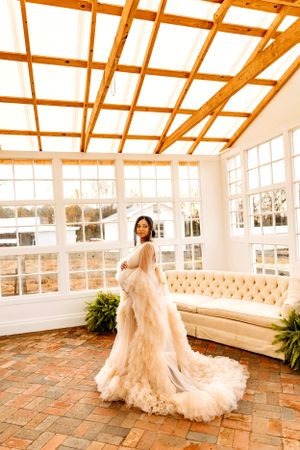 Serene forest setting provides perfect backdrop for New Haven, CT maternity photos