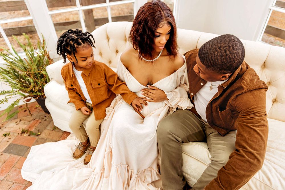 New Haven, CT forest maternity photography captures special moments and memories"