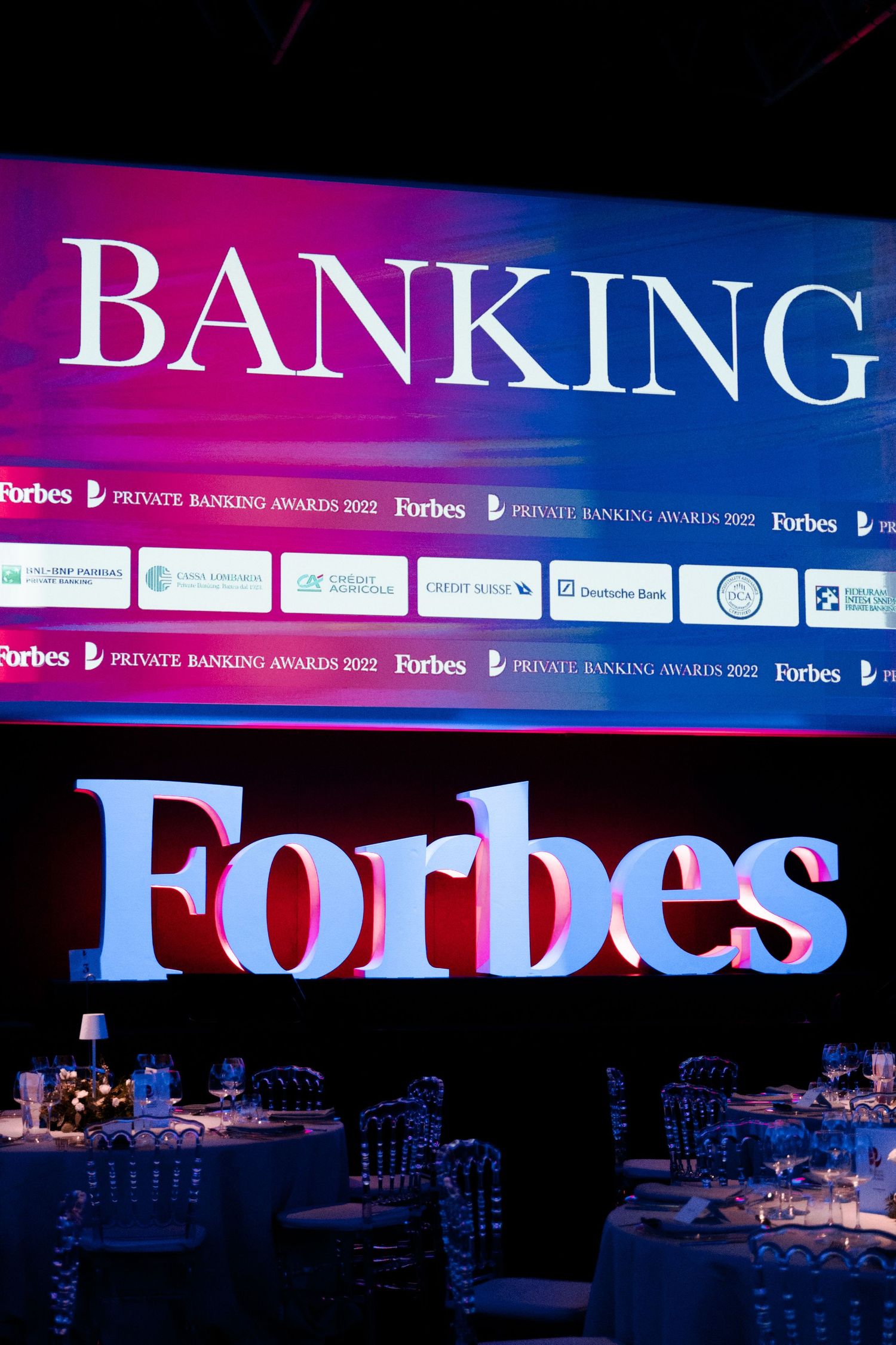 Evento di Forbes Banking a Milano Palazzo Mezzanotte con diversi imprenditori nazionali