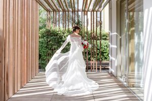 Bride dress Tuscany, italian wedding photographer. Paolo Castagnedi