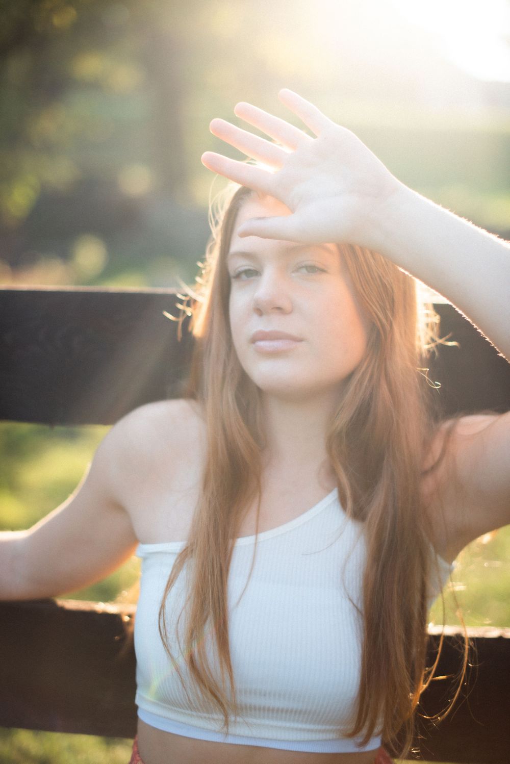 Columbia Tennessee senior photographer captures grad photos with natural light.