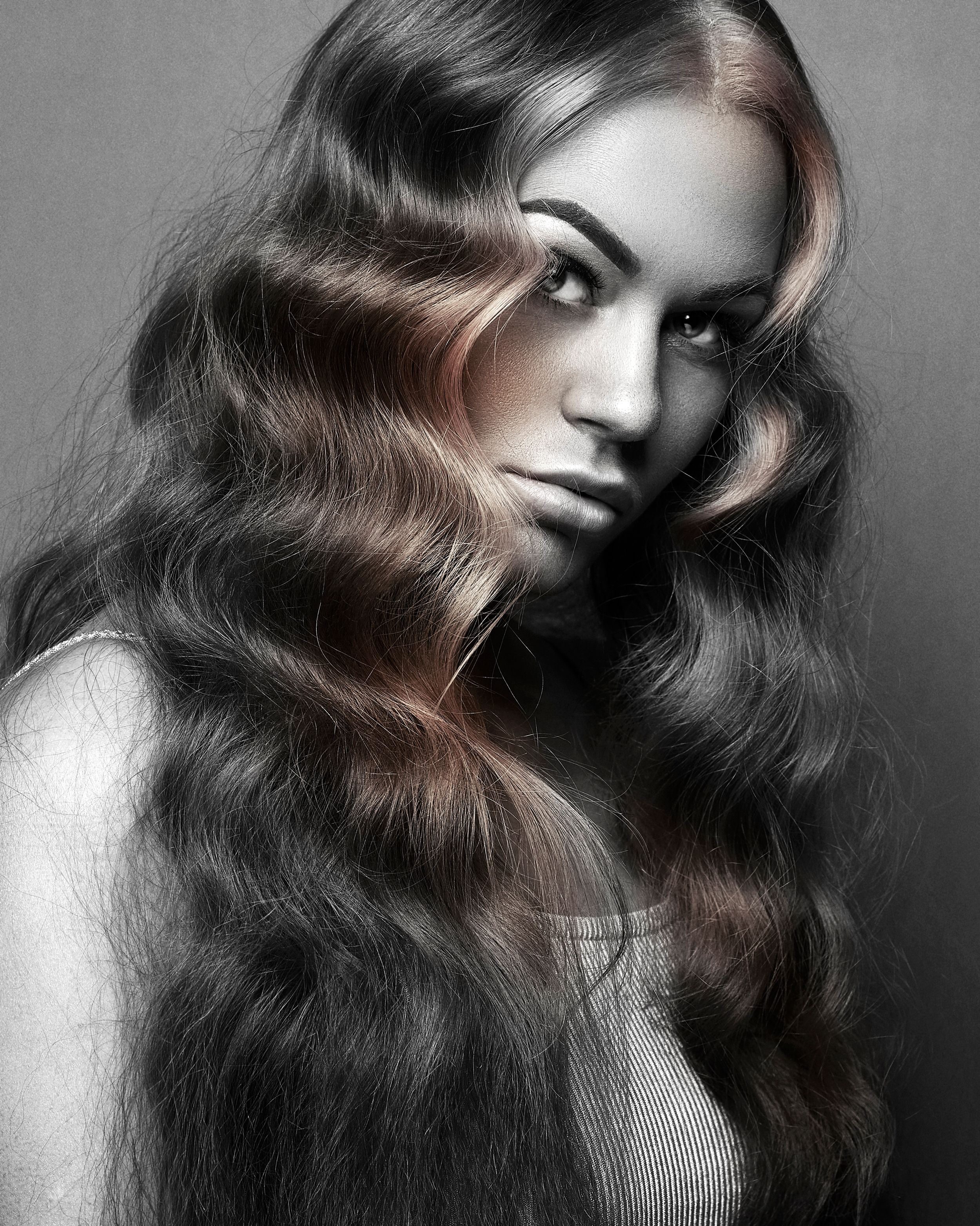 Hollywood waves. copper hair. Black and white hair photo.