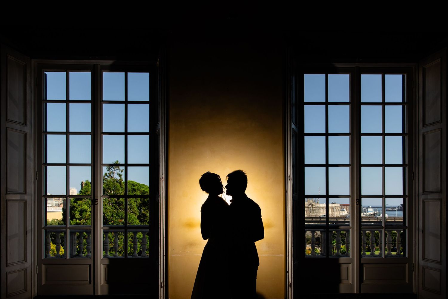 ritratto sposi nel salone di villa del principe a genova