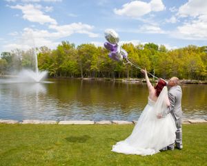 Wedding Photographer at Coe Lake in Berea Ohio, Balloon Wedding in a Candid Moment by Youngstown Wedding Photographer, wedding balloon relea