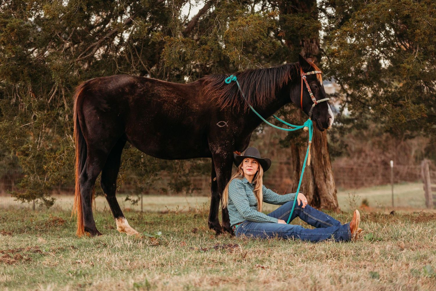 A cowgril with her horse. Greenville sc newborn photographer, Easley sc newborn photographer, Upstate sc newborn photographer