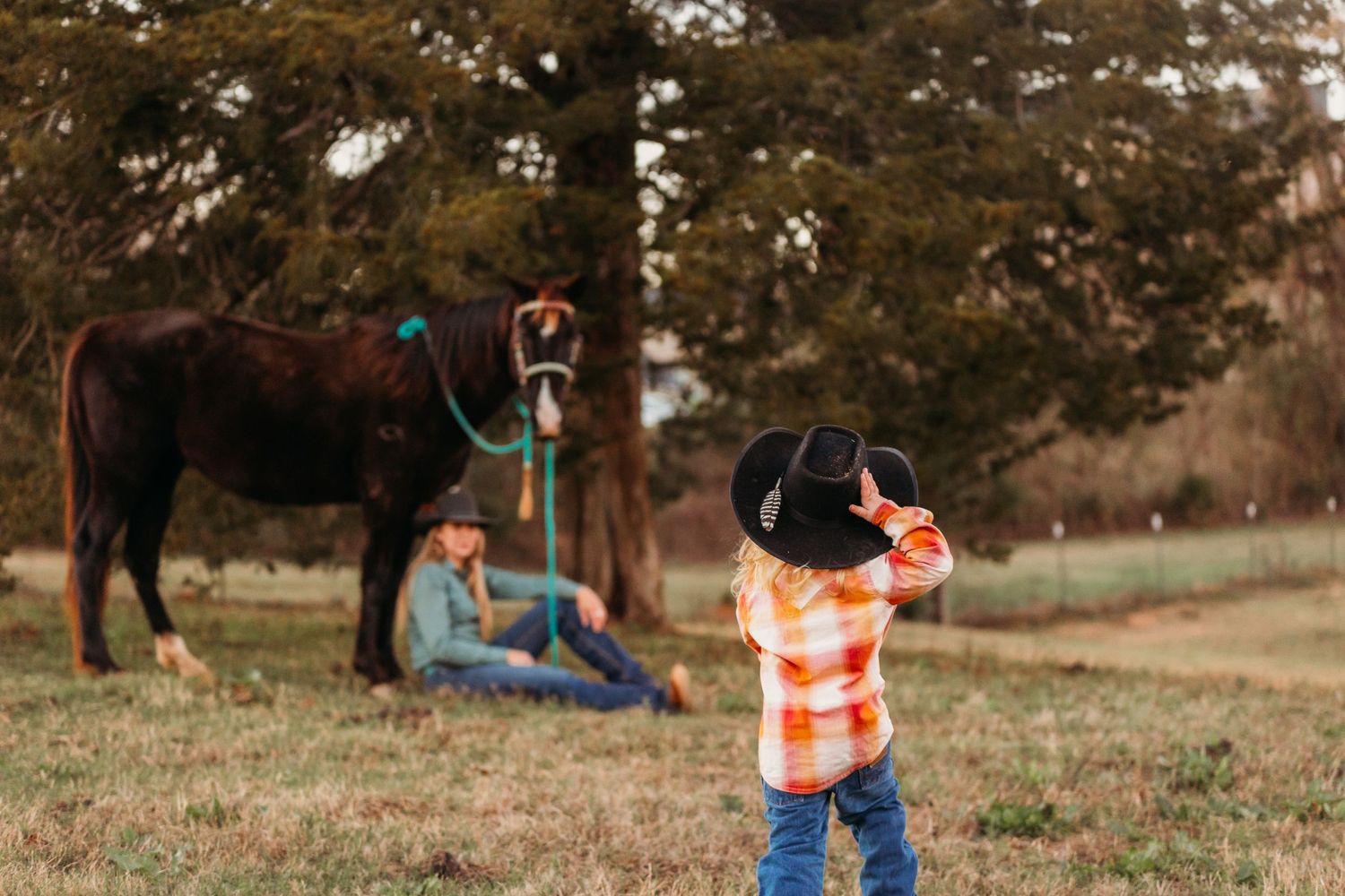 Mom and daughter with horse. Greenville sc newborn photographer, Easley sc newborn photographer, Upstate sc newborn photographer