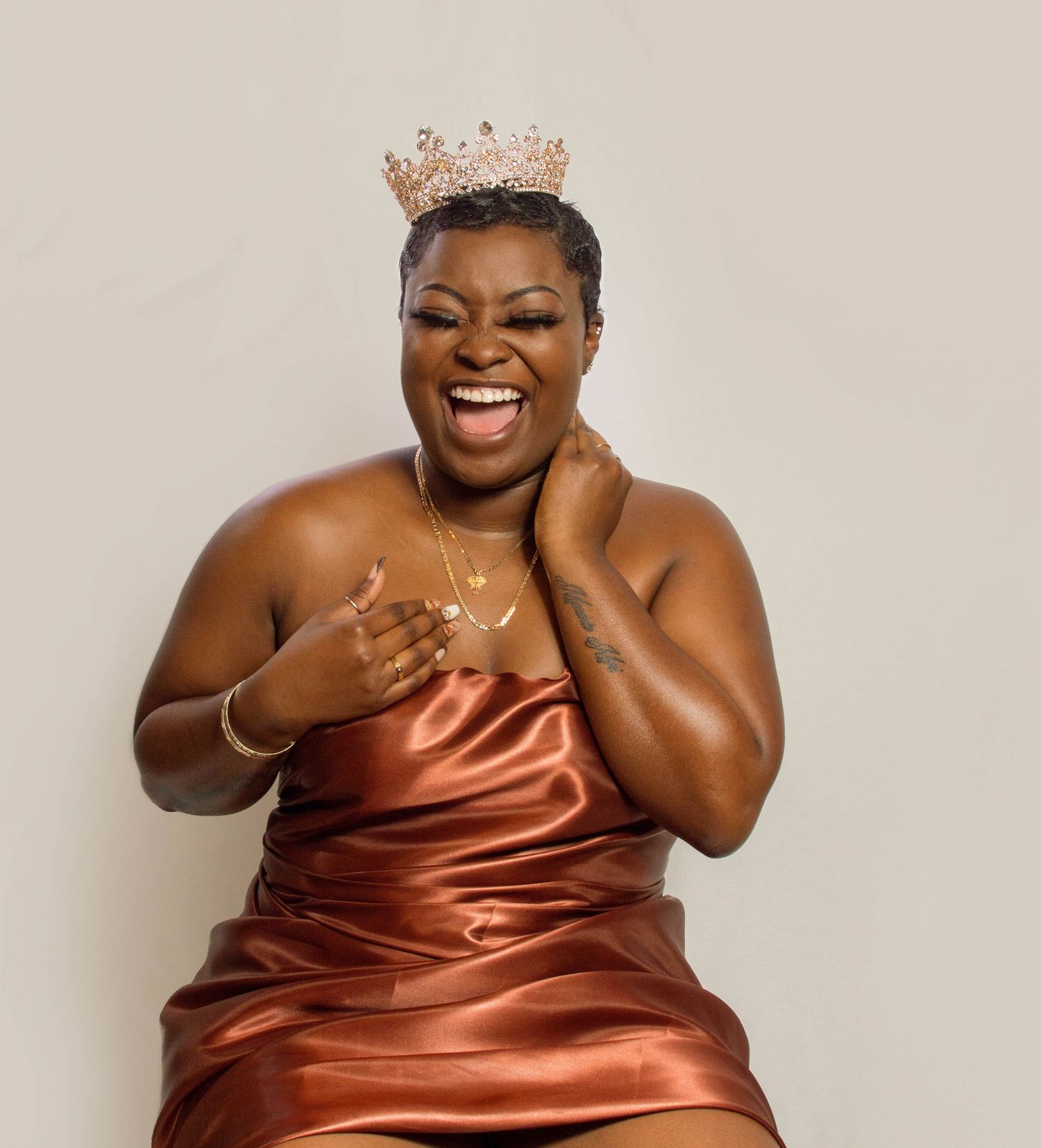 innerBeautee Photography | Chantilly, VA - Headshots and Branding photos for women. Black women with crown