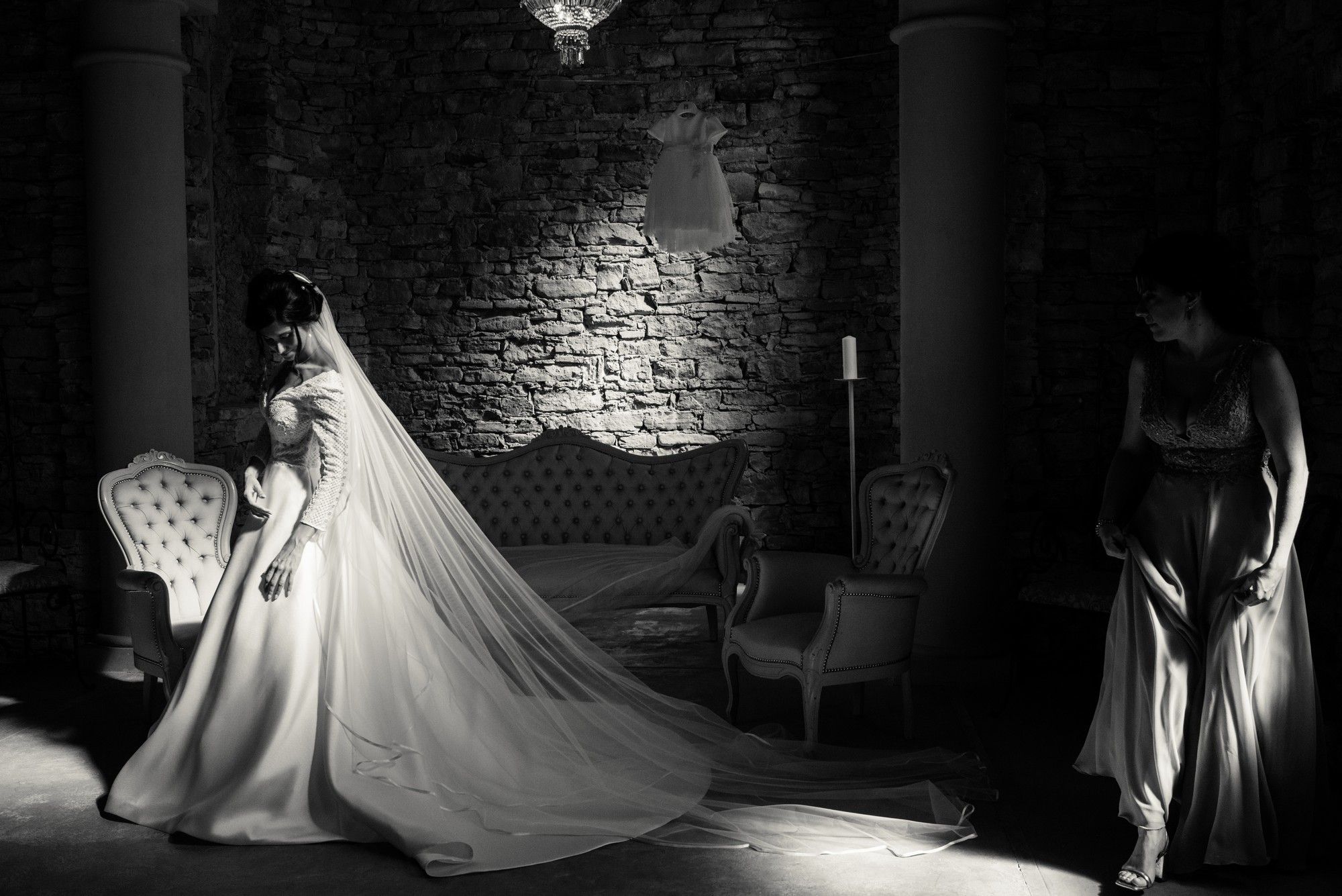 ritratto della sposa in bianco e nero