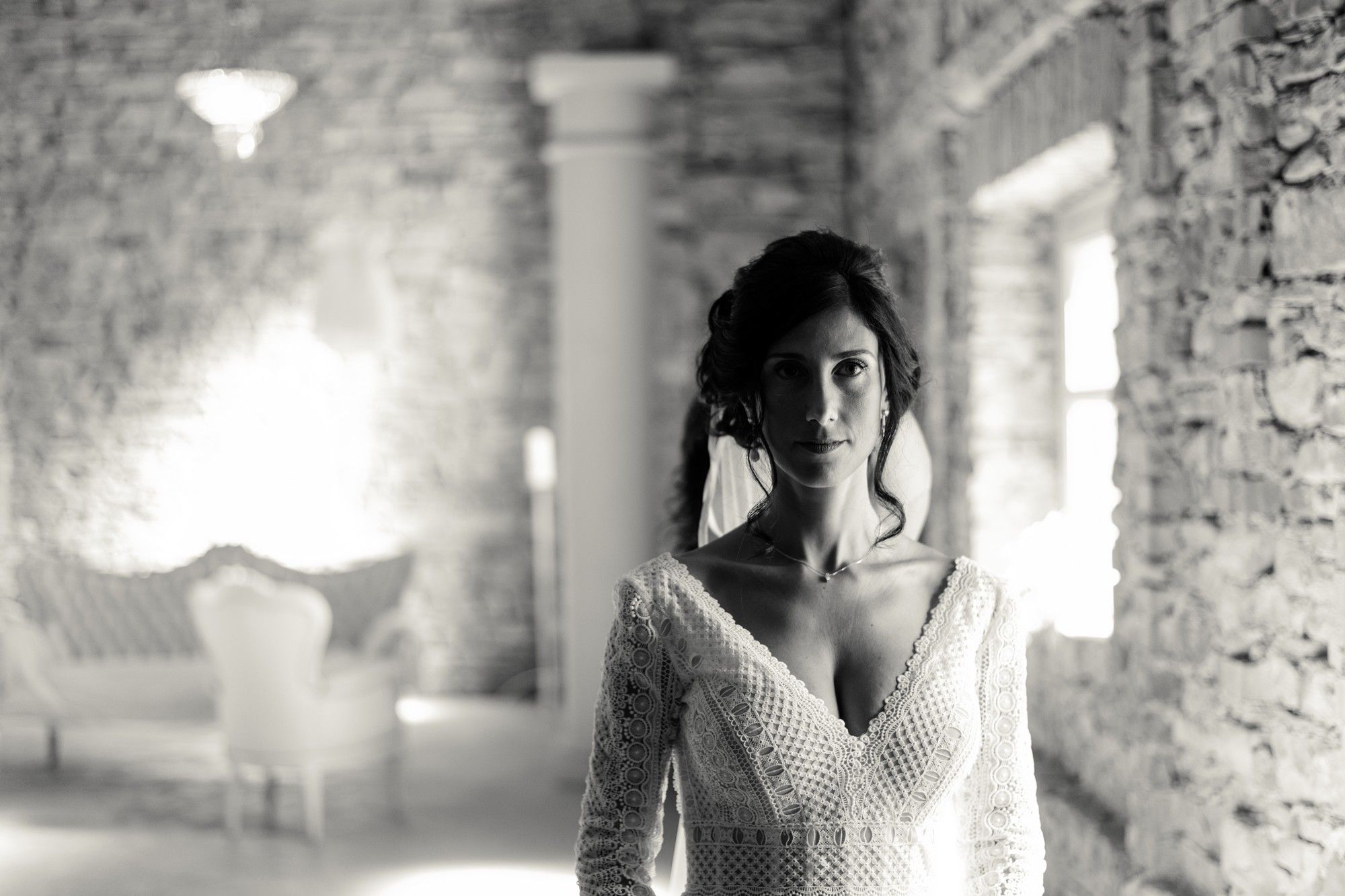 ritratto della sposa in bianco e nero