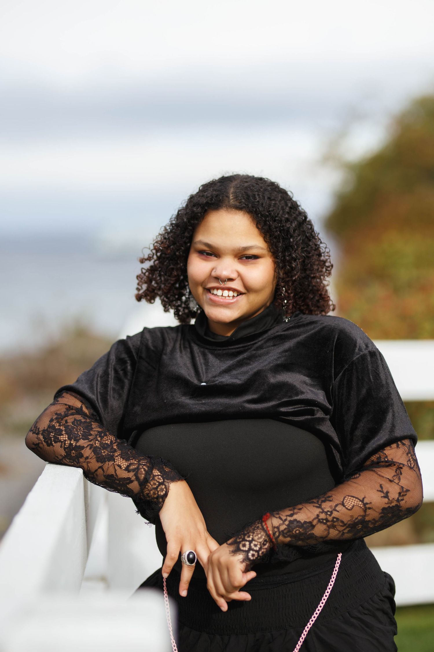 mukilteo senior photographer: a high school senior at mukilteo lighthouse park during her senior photo session