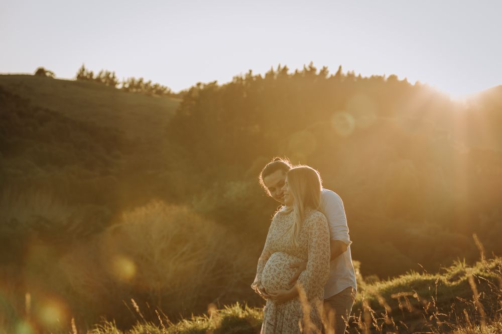 Halswell Quarry, CHCH, Christchurch, Photoshoot, Maternity, Sunrise, golden hour, canon, glowing, light, pregnancy, baby