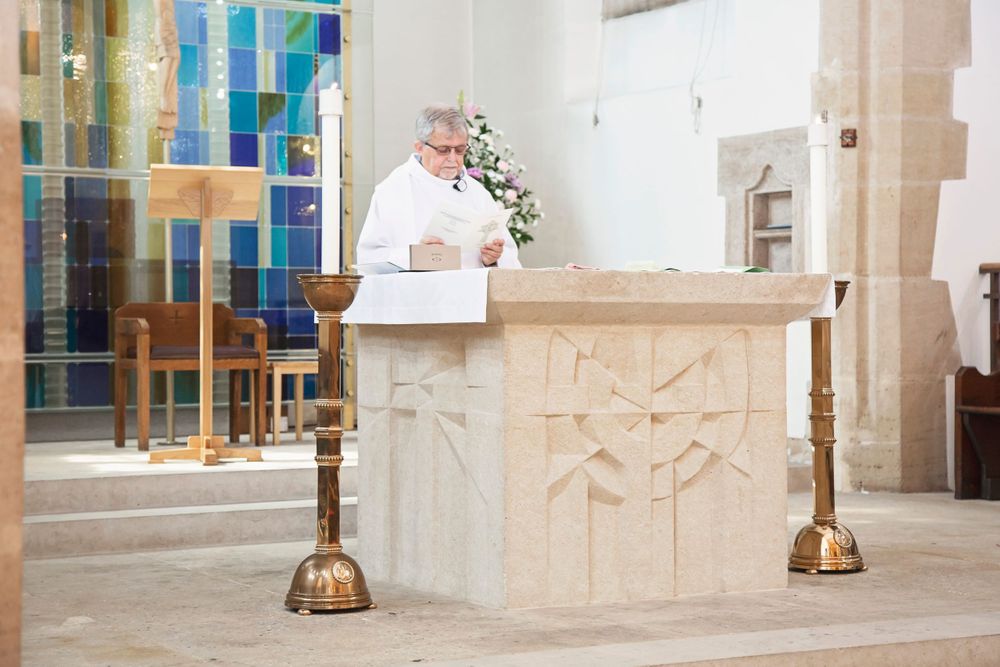 St Joseph’s Catholic Church marriage officiant