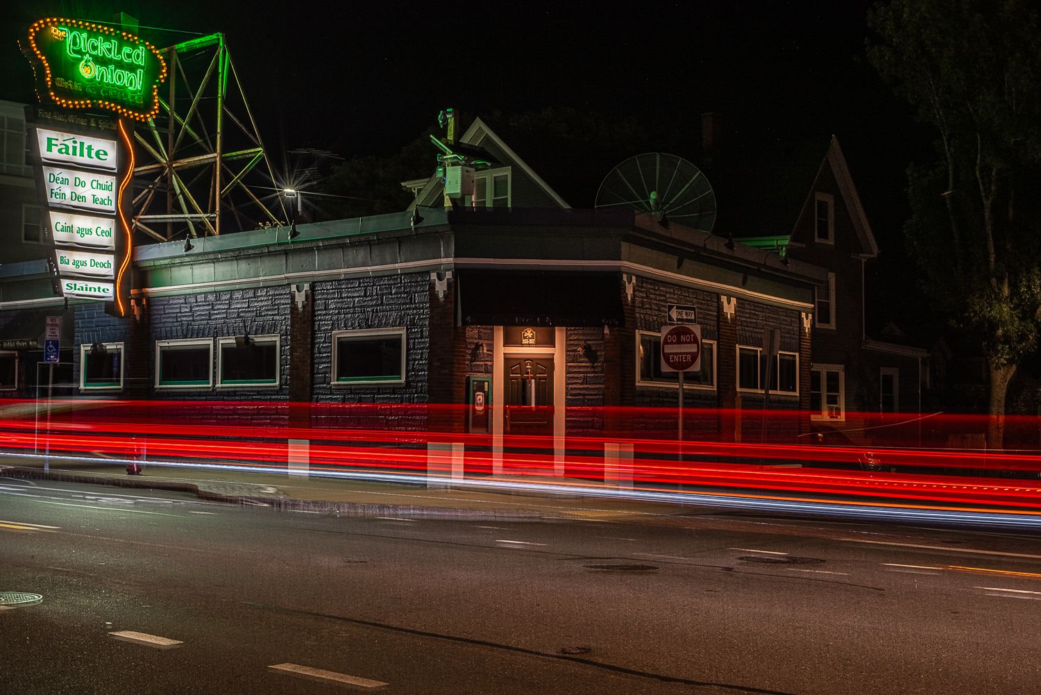 The Pickled Onion, Rantoul St ,Beverly Massachusetts Photography at Night