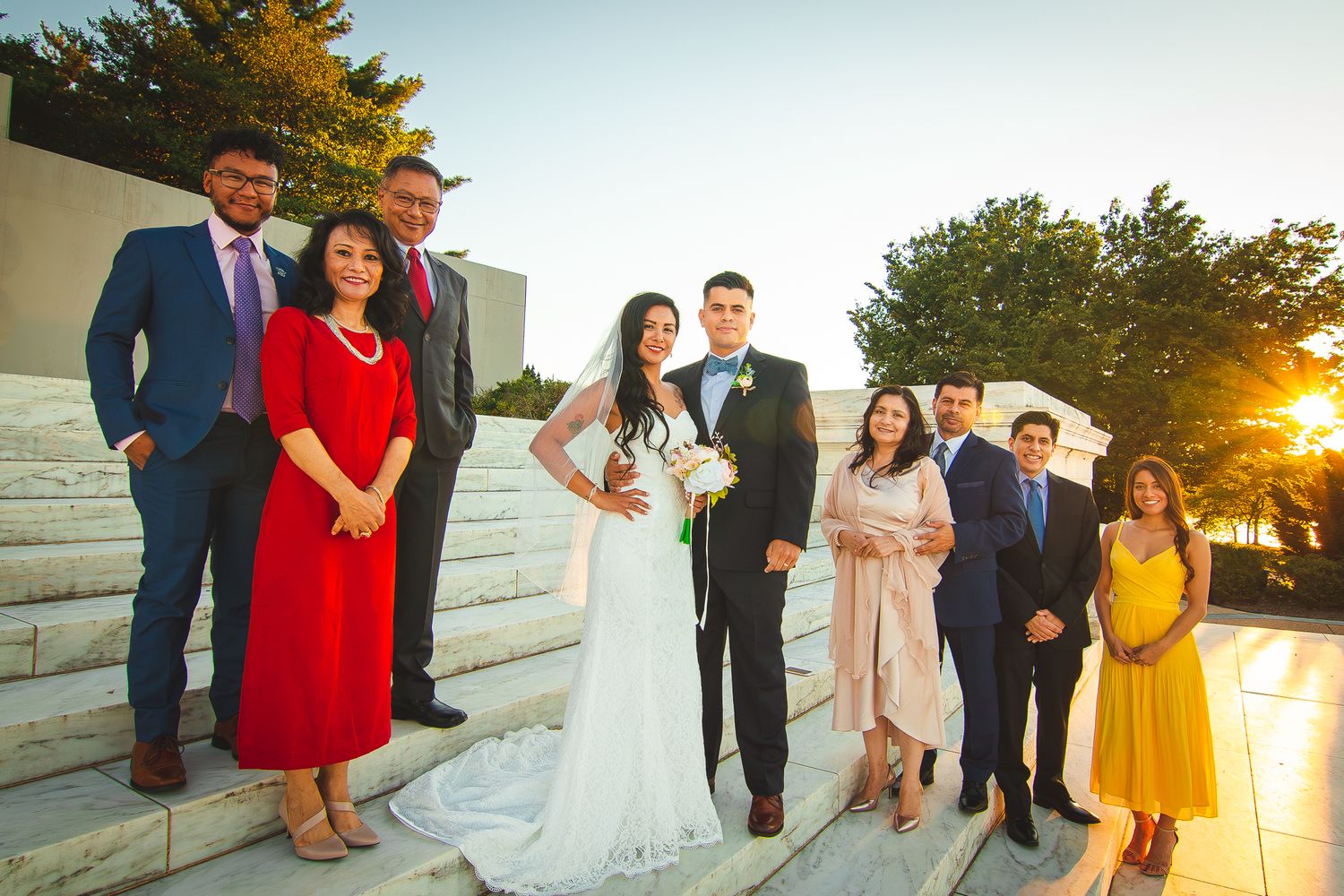 family-group-photo-at-sunset-at-Jefferson-memorial
