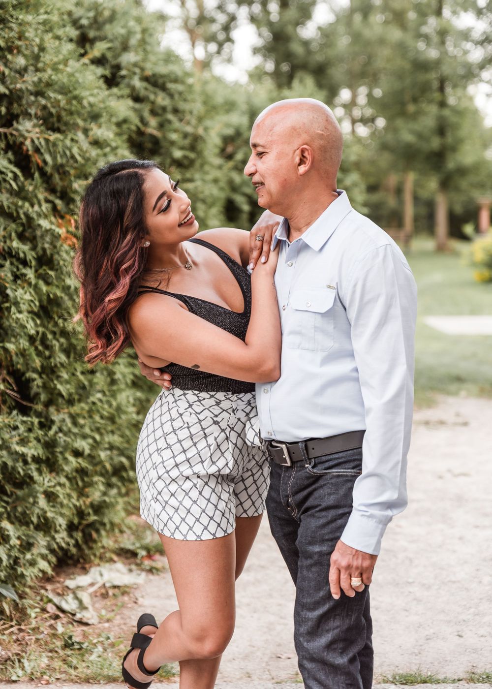 Family portraits at Guildwood Inn Estate in Ontario