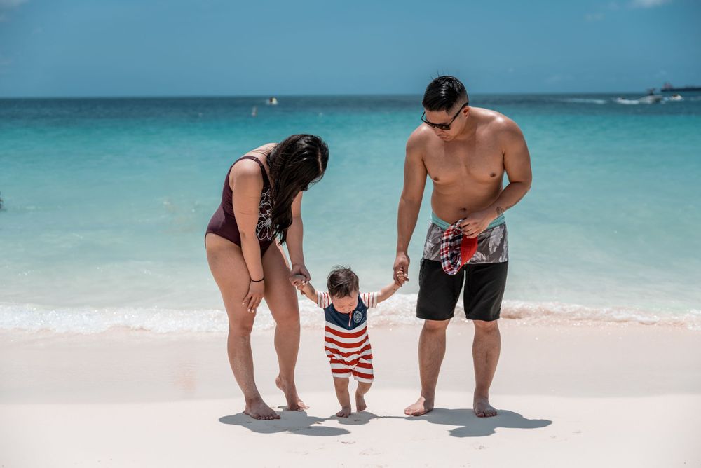 family portraits on the beach in Aruba