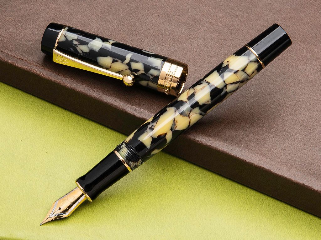 Fountain Pen Photographer Kevin Lamb_1