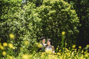 Weddings Captured By Ivan - In a field