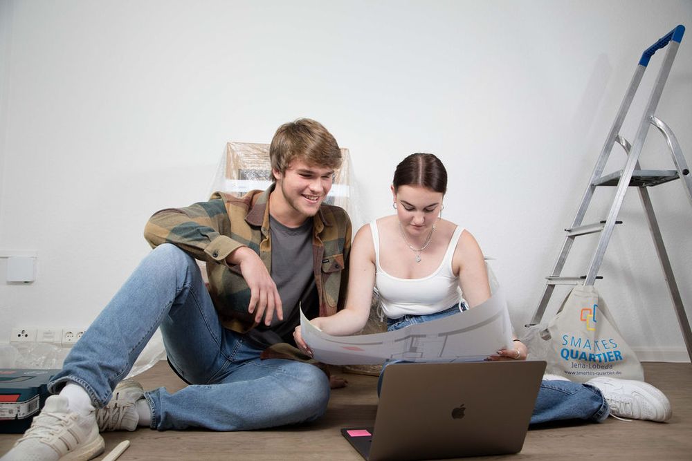 Imagefoto Paar in leerer Wohnung