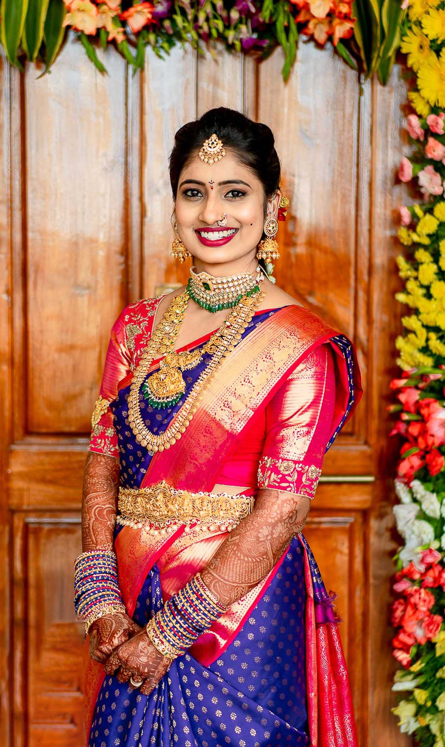 telugu bride posing to the brown bride wedding photographer
